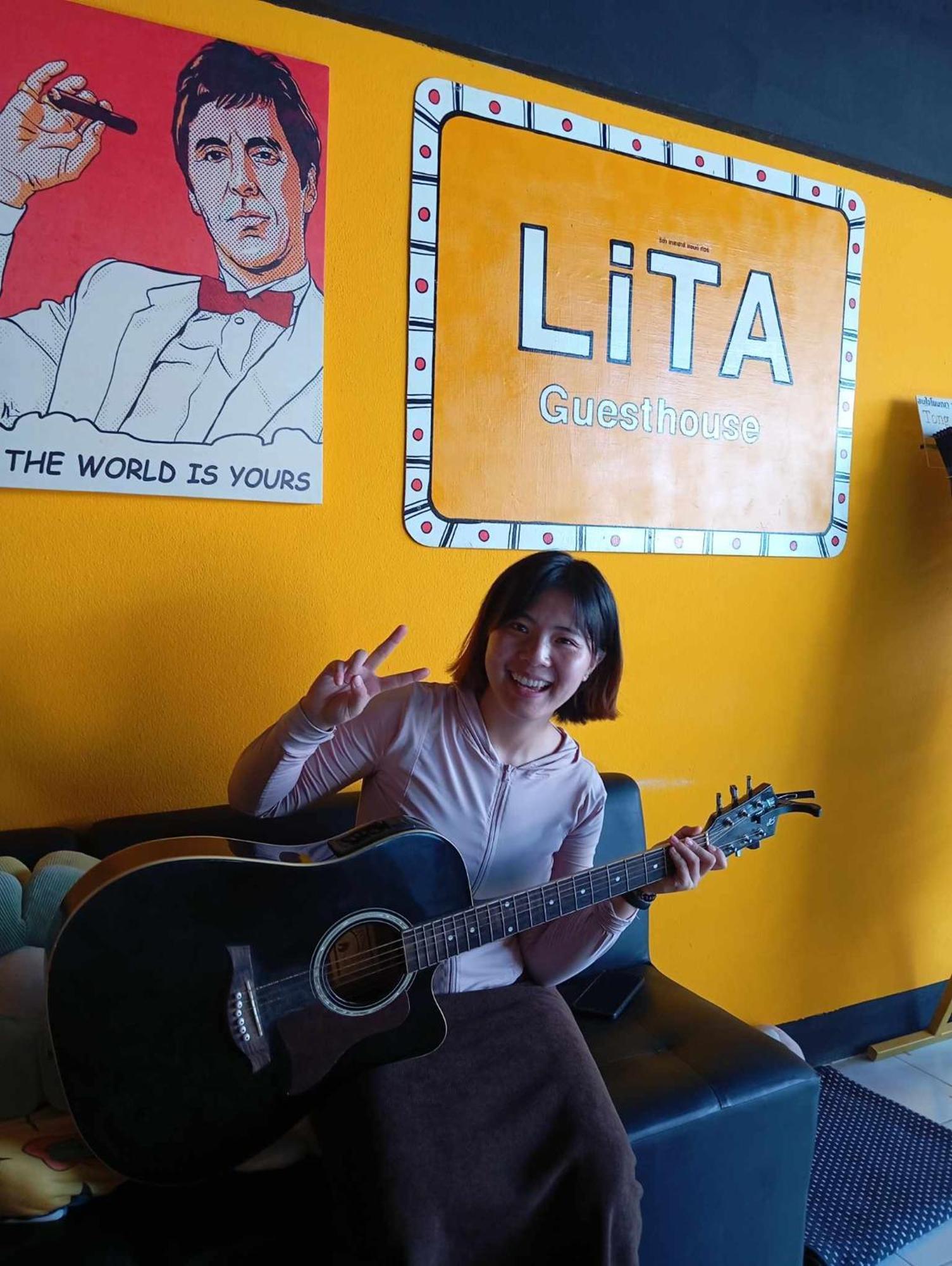 Lita Guesthouse Chiang Mai Exterior photo